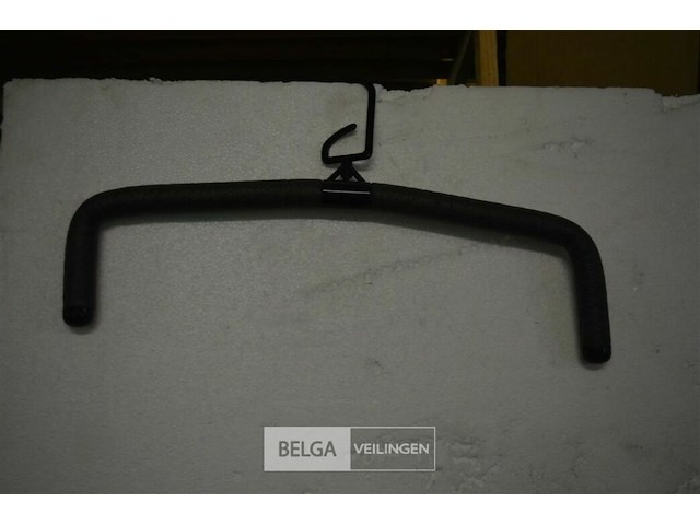 Doos met kleerhangers - afbeelding 2 van  4