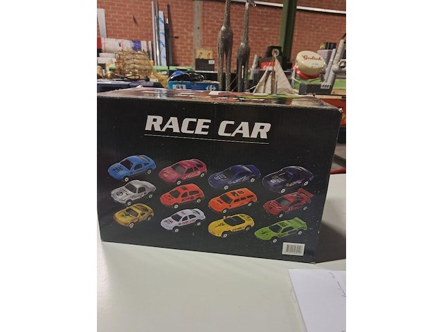 Doos met nieuwe autotjes 54 stuks - afbeelding 3 van  3