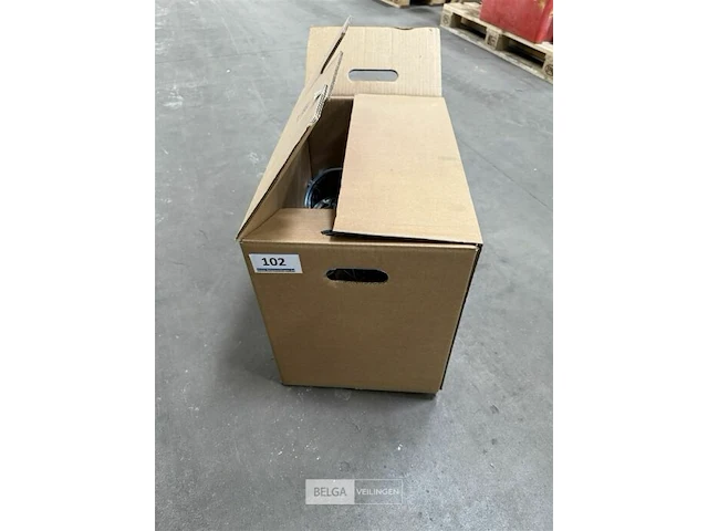 Doos met ophangbeugels ø16 cm - afbeelding 1 van  3
