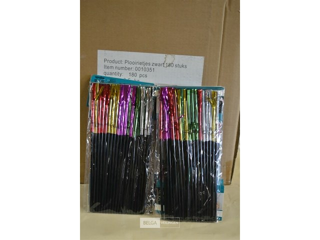 Doos met rietjes met palm - afbeelding 2 van  4