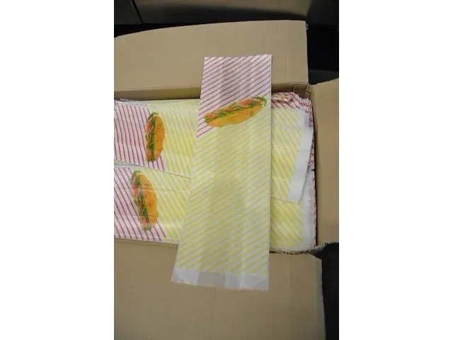 Doos met sandwichzakken - afbeelding 1 van  3