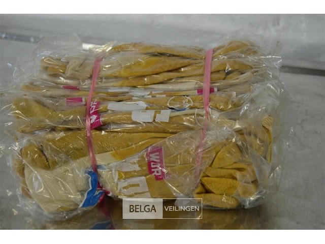 Doos met werkhandschoenen - afbeelding 2 van  4