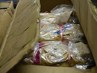 Doos met werkhandschoenen - afbeelding 2 van  4