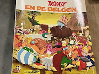 Doos verzameling strips "asterix" - afbeelding 1 van  2