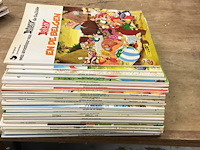 Doos verzameling strips "asterix" - afbeelding 2 van  2