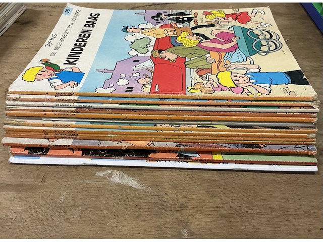 Doos verzameling strips "jommeke" - afbeelding 2 van  2