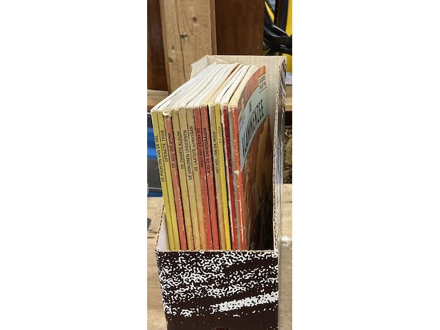 Doos verzameling strips "lefranc" - jacques martin" - afbeelding 2 van  2