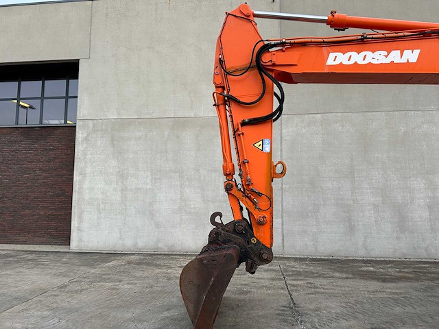 Doosan - 2005 - 175 lc-v - rupsgraafmachine - afbeelding 3 van  43