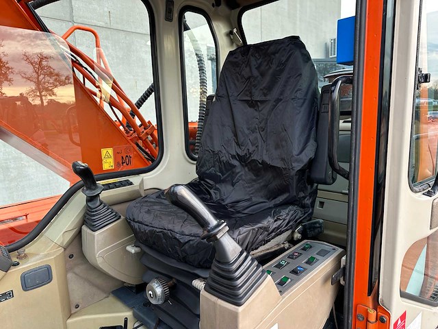 Doosan - 2005 - 175 lc-v - rupsgraafmachine - afbeelding 33 van  43