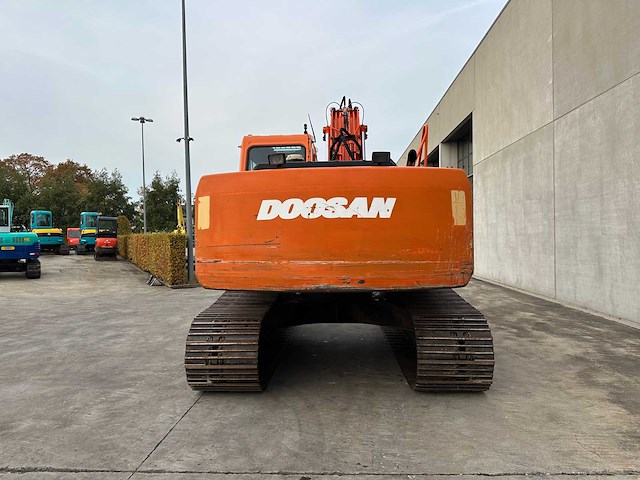 Doosan - 2005 - 175 lc-v - rupsgraafmachine - afbeelding 39 van  43