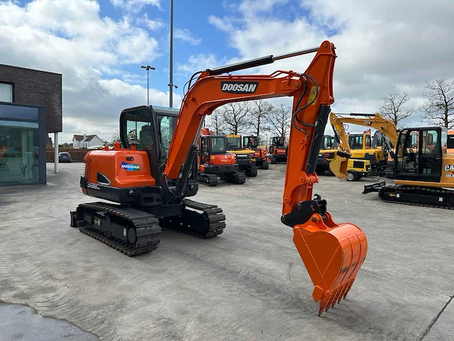 Doosan - 2015 - dx55-9c - midigraafmachine - afbeelding 23 van  45