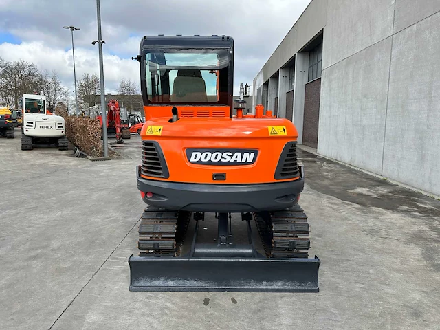 Doosan - 2015 - dx55-9c - midigraafmachine - afbeelding 41 van  45