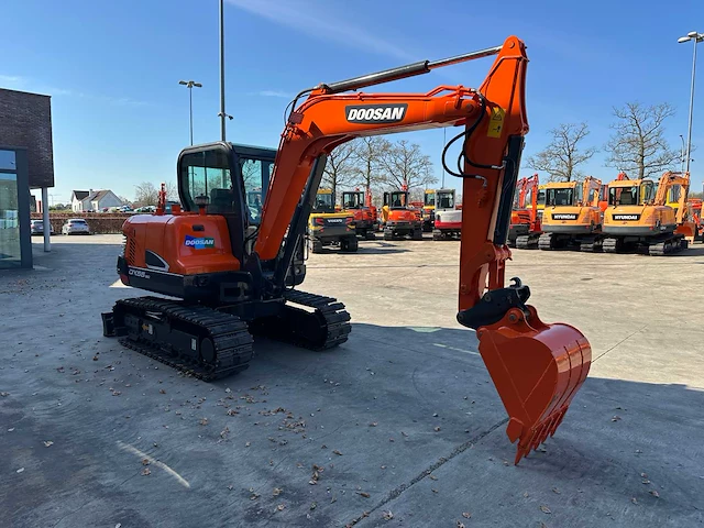 Doosan - 2016 - dx55-9c - midigraafmachine - afbeelding 23 van  47