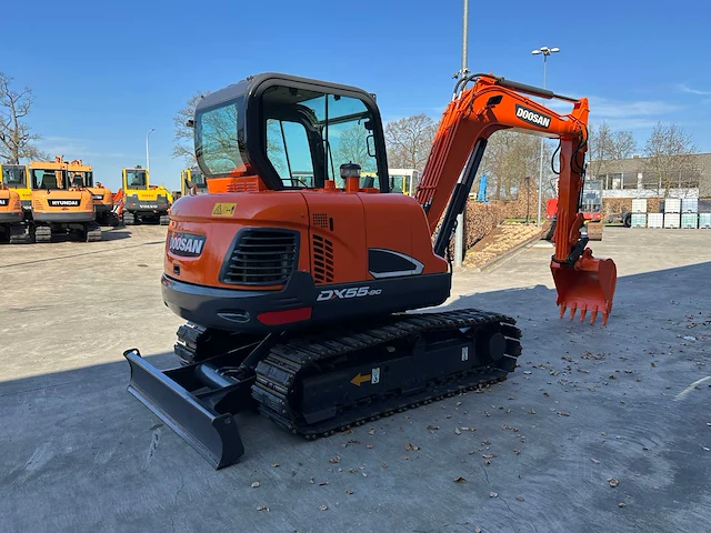 Doosan - 2016 - dx55-9c - midigraafmachine - afbeelding 34 van  47