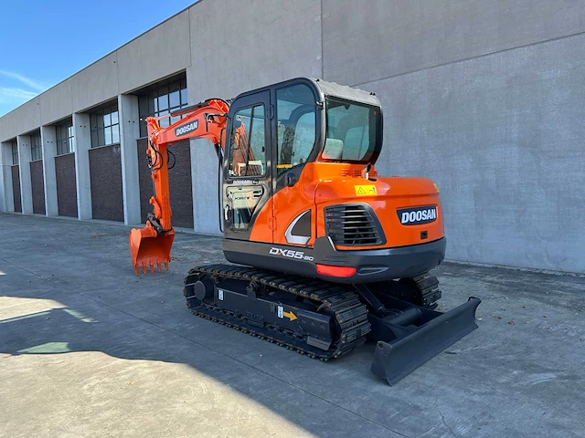 Doosan - 2016 - dx55-9c - midigraafmachine - afbeelding 44 van  47