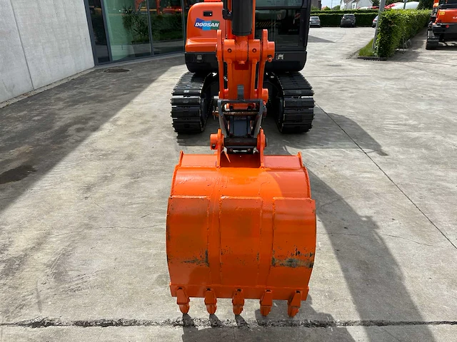 Doosan - 2017 - dx55-9c - midigraafmachine - afbeelding 2 van  43