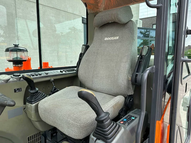 Doosan - 2017 - dx55-9c - midigraafmachine - afbeelding 27 van  43