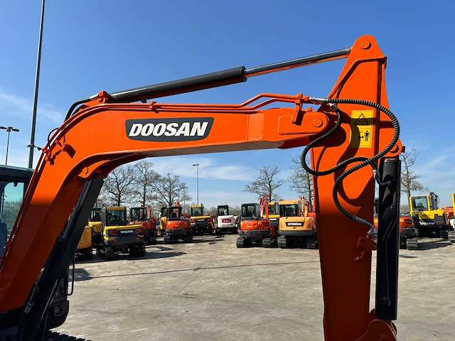 Doosan - 2018 - dx55-9c - midigraafmachine - afbeelding 4 van  46