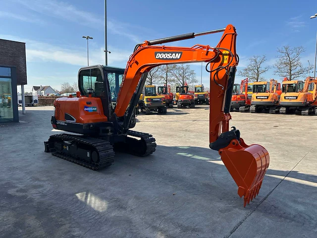Doosan - 2018 - dx55-9c - midigraafmachine - afbeelding 23 van  46