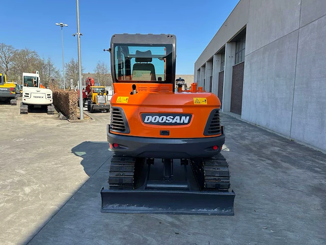 Doosan - 2018 - dx55-9c - midigraafmachine - afbeelding 42 van  46