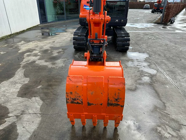 Doosan - 2018 - dx55-9c - midigraafmachine - afbeelding 2 van  45