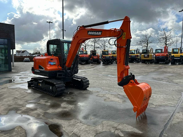 Doosan - 2018 - dx55-9c - midigraafmachine - afbeelding 23 van  45
