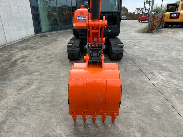 Doosan - 2019 - dx55-9c - midigraafmachine - afbeelding 2 van  47