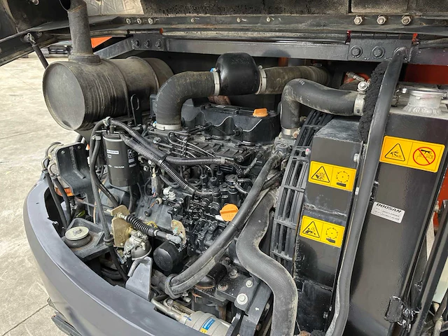 Doosan - 2019 - dx55-9c - midigraafmachine - afbeelding 20 van  47