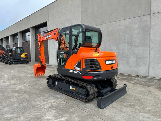 Doosan - 2019 - dx55-9c - midigraafmachine - afbeelding 44 van  47