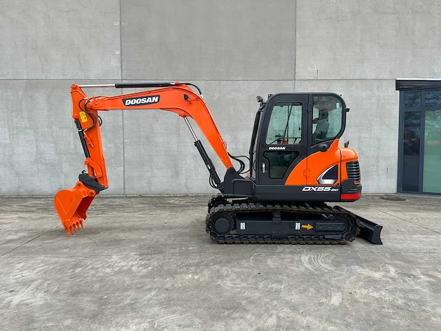 Doosan - 2019 - dx55-9c - midigraafmachine - afbeelding 45 van  47