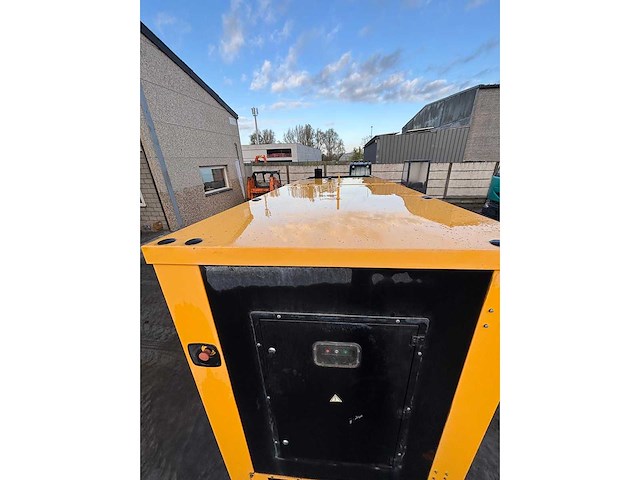 Doosan - 2020 - dh16-1316-17040 - noodstroomaggregaat - afbeelding 2 van  24