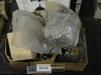 Doosje met nagels ea - afbeelding 1 van  3