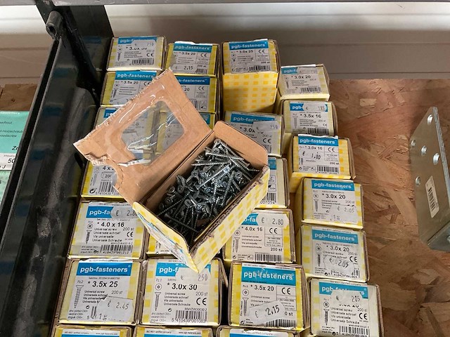 Doosjes hout schroeven - afbeelding 5 van  5