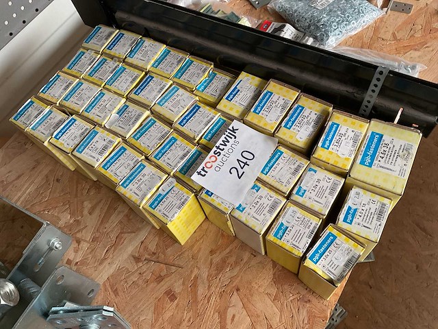 Doosjes hout schroeven - afbeelding 1 van  6