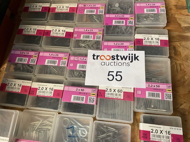 Doosjes nagels schroeven - afbeelding 3 van  7