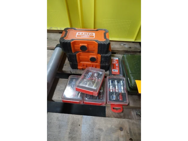 Doppenset proxxon + cirkelboren plm 17 stuks - afbeelding 2 van  4