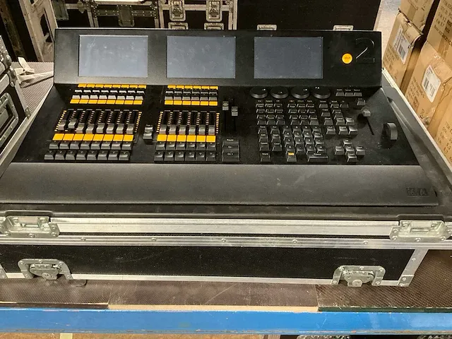 Dot2 xl-f lichtmengtafel - afbeelding 1 van  5