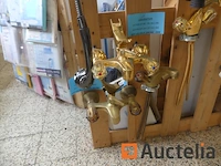 Douche- en/of wastafelmengkranen op displays - afbeelding 3 van  18