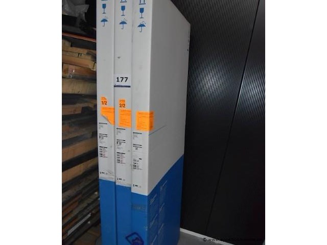 Douchedeur en wanden duka acqua r5000 best uit 2x qtw2r (1400x2000)en qw2l (900x2000) (foto ter illustratie, let op rechts /links) - afbeelding 1 van  2