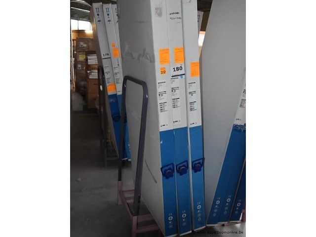 Douchedeur en wanden duka acqua r5000 best uit 2x qtw2r (1600x2000)en qw2l (900x2000) (foto ter illustratie, let op rechts /links) - afbeelding 1 van  2