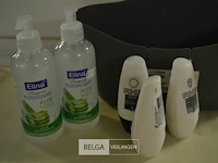 Douchemandje met inhoud - afbeelding 2 van  3