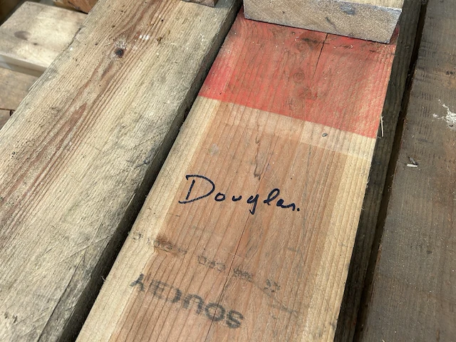 Douglas balken - diverse lengtes (174-38) - afbeelding 3 van  3