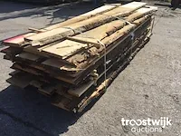 Douglas dakbeschot of verticale beplanking