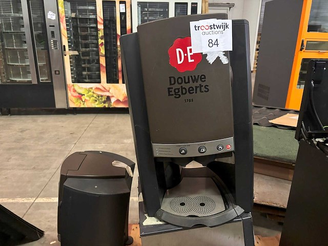 Douwe eghberts - koffie - tafelblad - verkoopautomaat - afbeelding 2 van  7