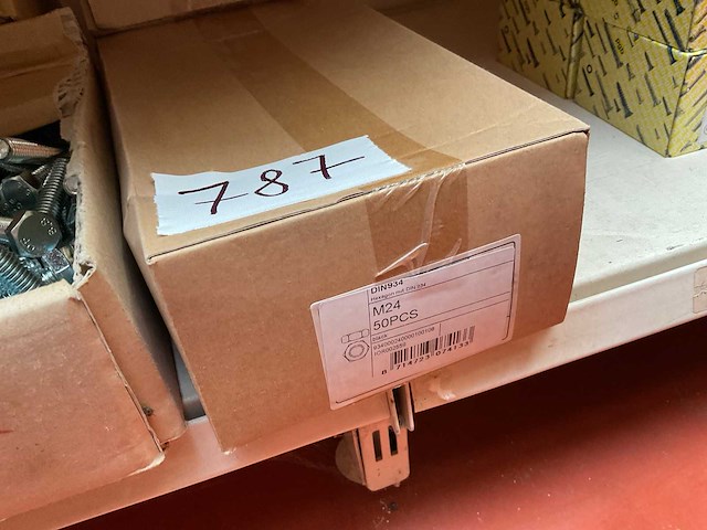 Dozen bouten en moeren - afbeelding 3 van  5