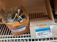 Dozen bouten en ringen - afbeelding 4 van  5