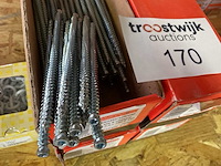 Dozen lange houtschroeven - afbeelding 6 van  6