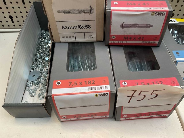 Dozen schroeven en moeren - afbeelding 3 van  5