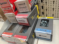 Dozen schroeven en moeren - afbeelding 5 van  5