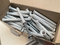 Dozen schroeven en wielen - afbeelding 9 van  9